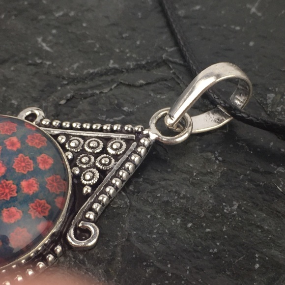 New Floral Dichroic Glass Acrylic Silver Overlay Pendant w Cord - Picture 5 of 8